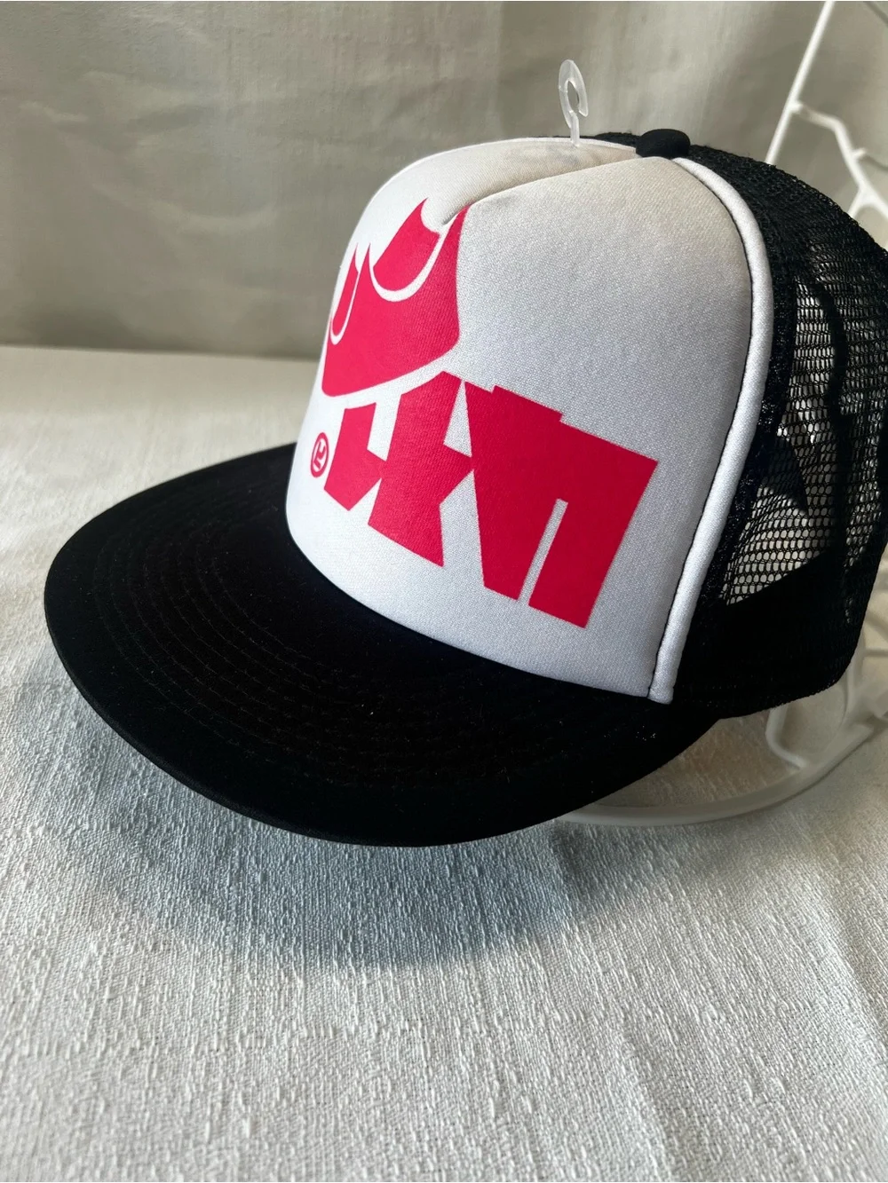 Official Splatoon 2 King Flip Mesh Trucker Hat